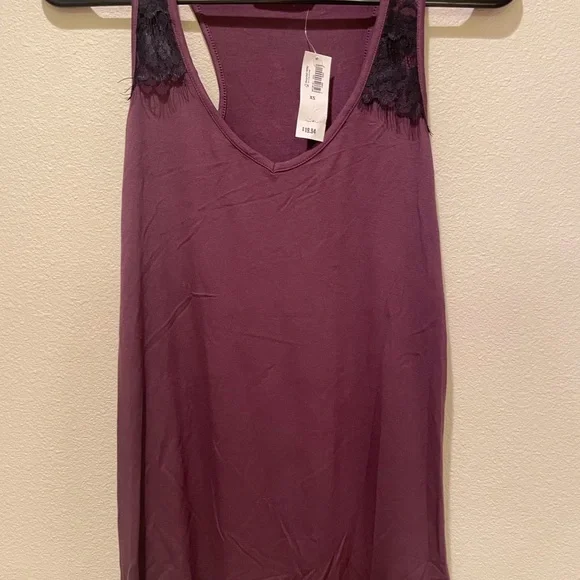 Old Navy | Dark purple tank top w/black lace - Picture 1 of 9
